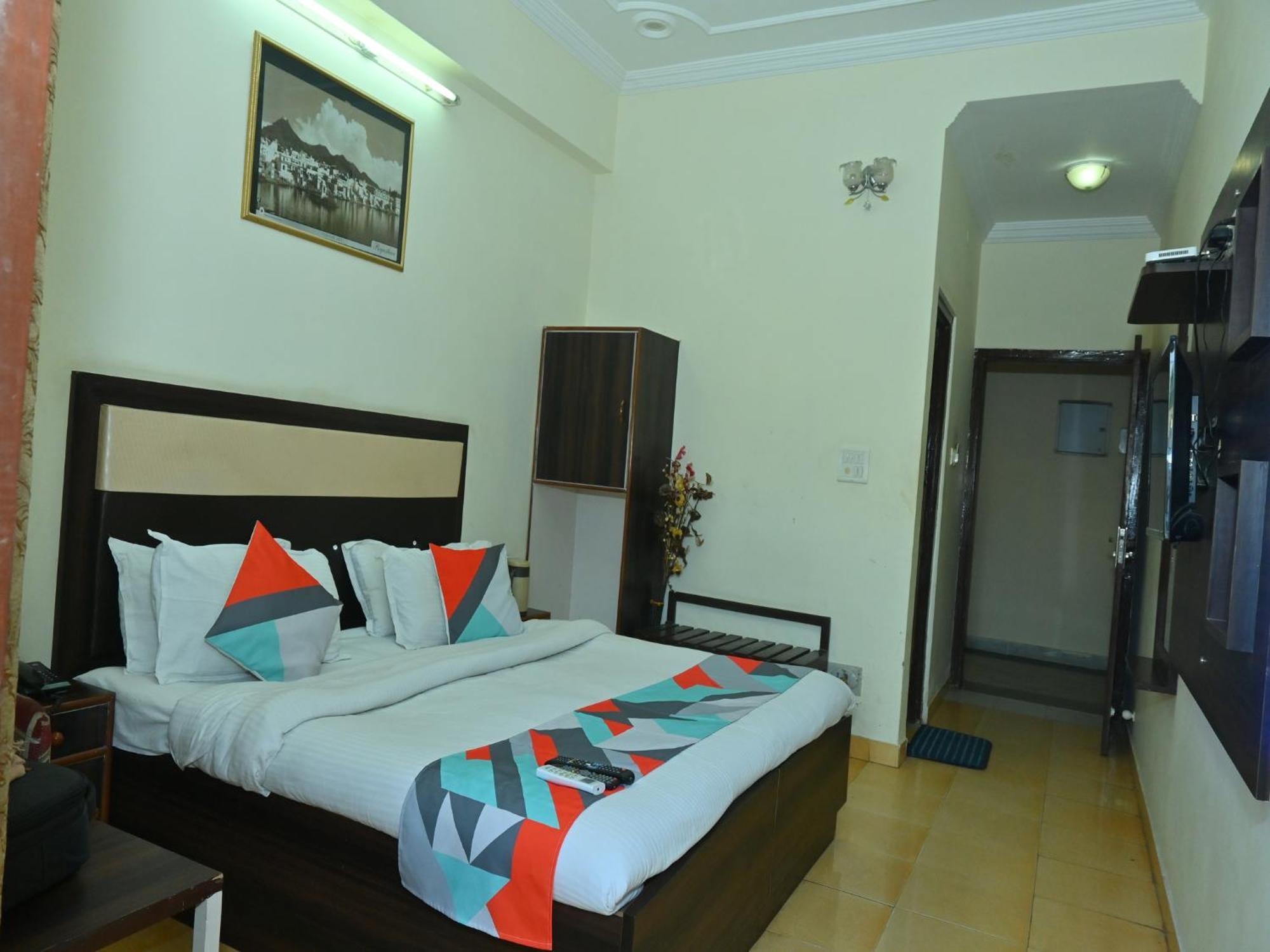 Goyal Plaza Hotel 5 Mint. Waling Distance From Pushkar Lake Exterior photo